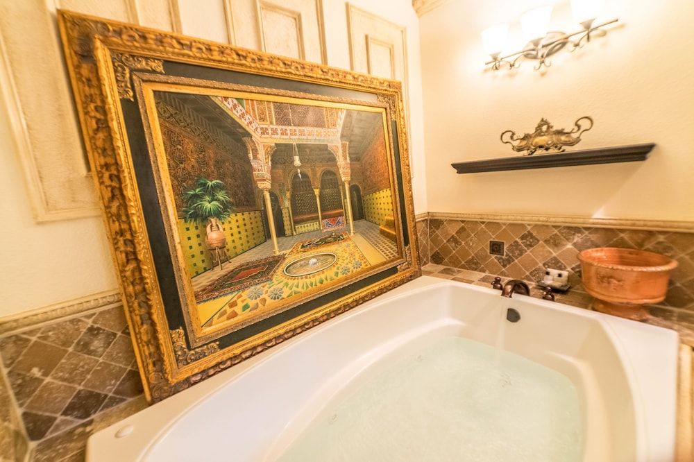 The Victoria B & B The Royal Suite 6