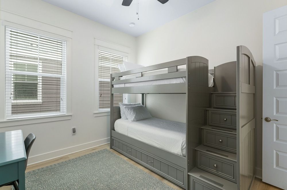 Townhome, 3 Bedrooms (Rays for Days)