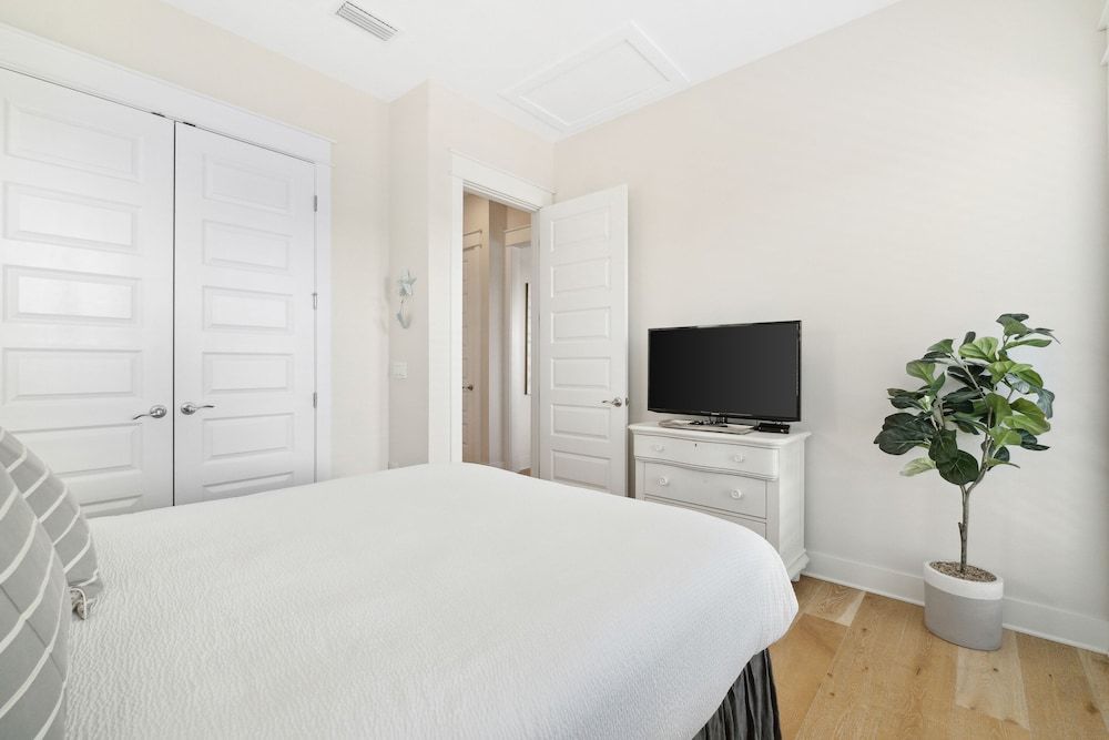 Townhome, 2 Bedrooms (Sea Lily)