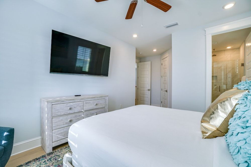 House, 3 Bedrooms (Sunrise Suntan Sunset Repeat)