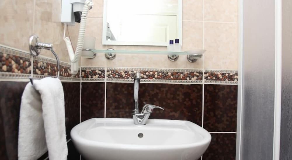 Grand Hotel Palmiye Economy Double Room 2