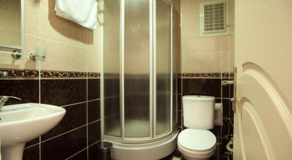 Grand Hotel Palmiye Economy Double Room 4