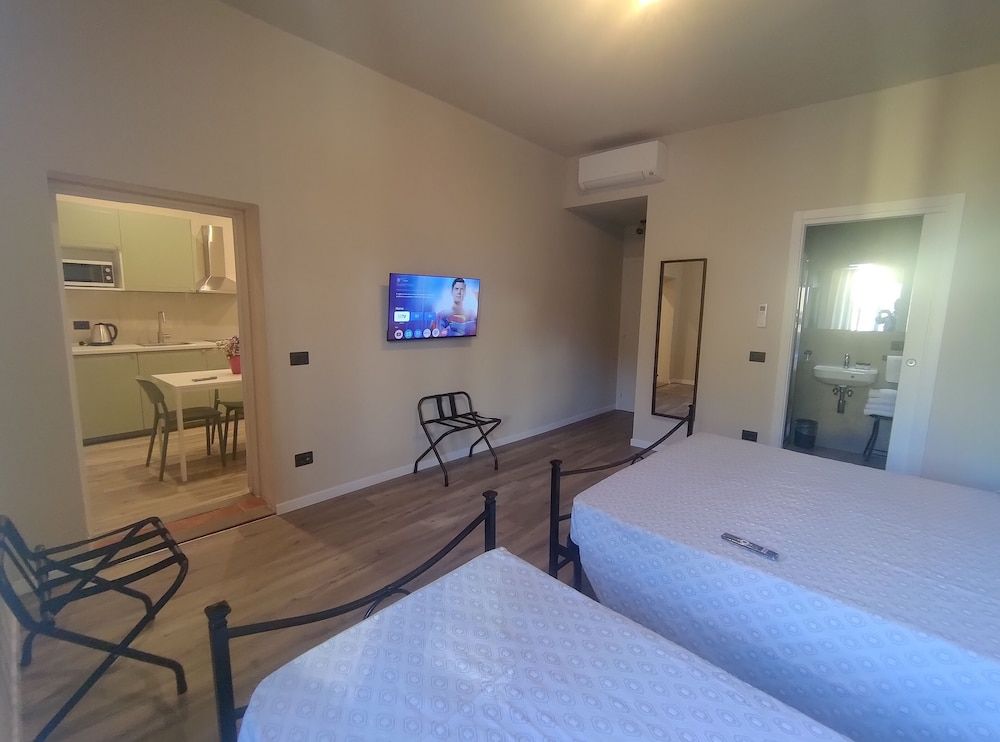 undefined Hotel Santa Croce 7