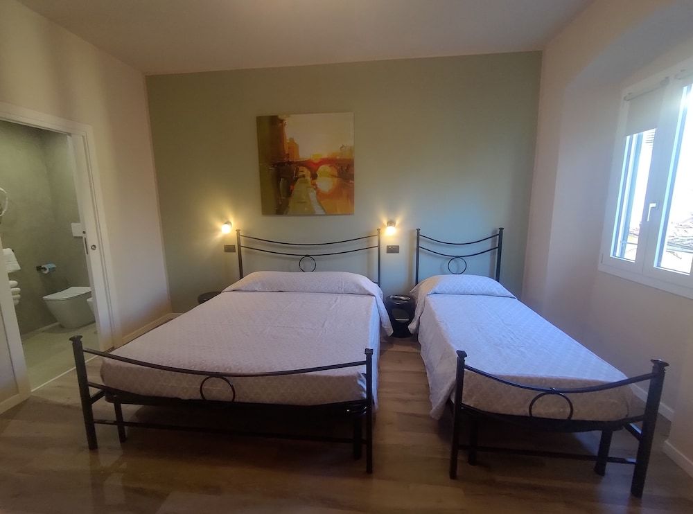 undefined Hotel Santa Croce 6
