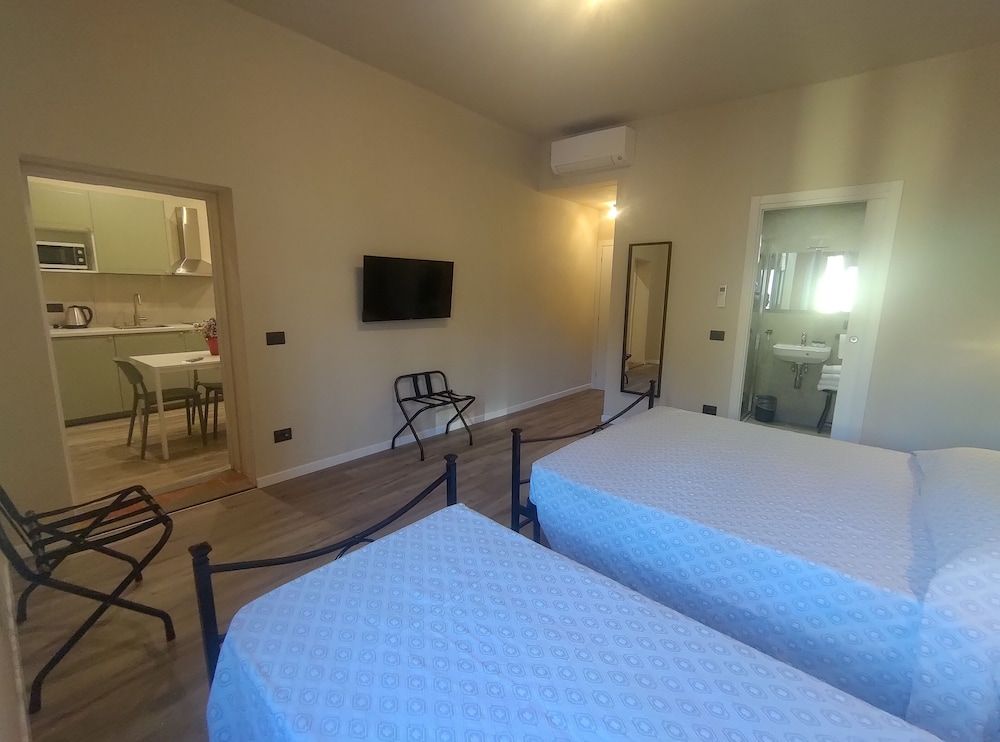 undefined Hotel Santa Croce 8