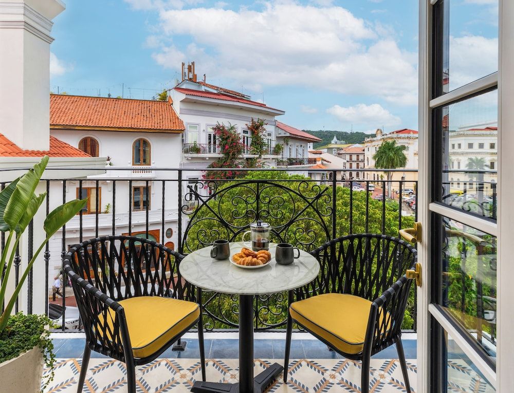 Suite, 1 Double Bed, City View (Prestige Duplex)