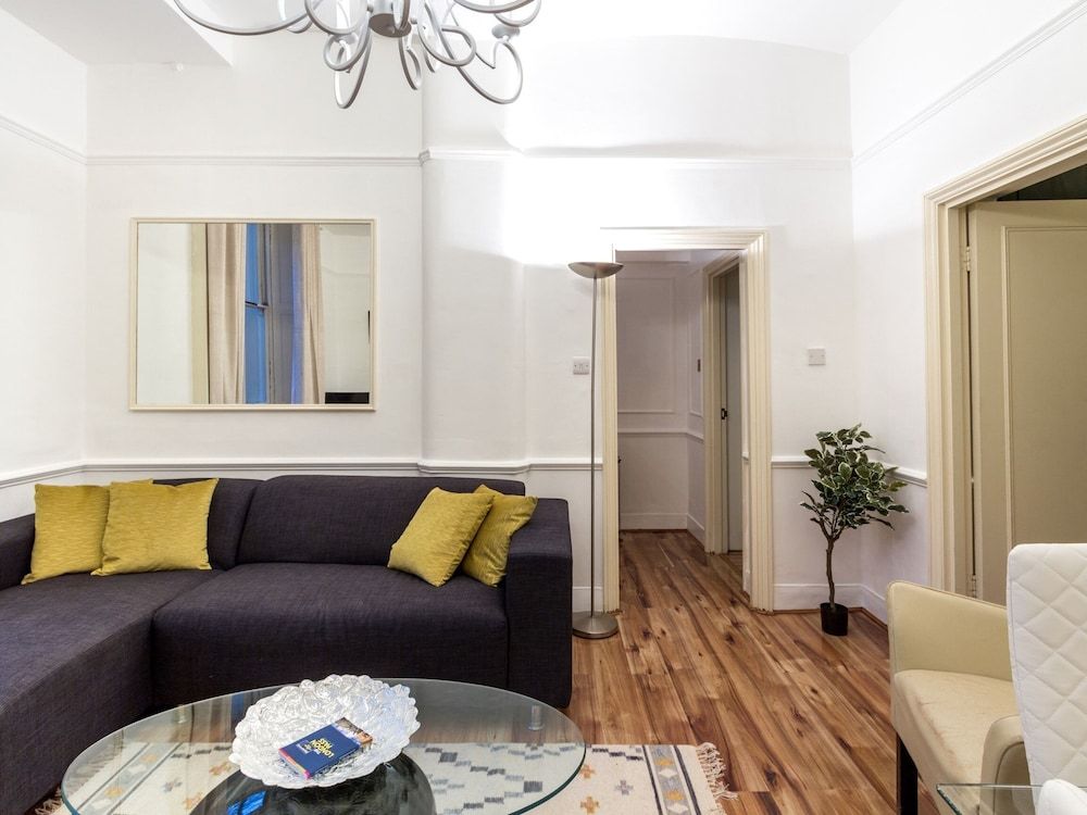 undefined Comfortable One Bed in Central London 6
