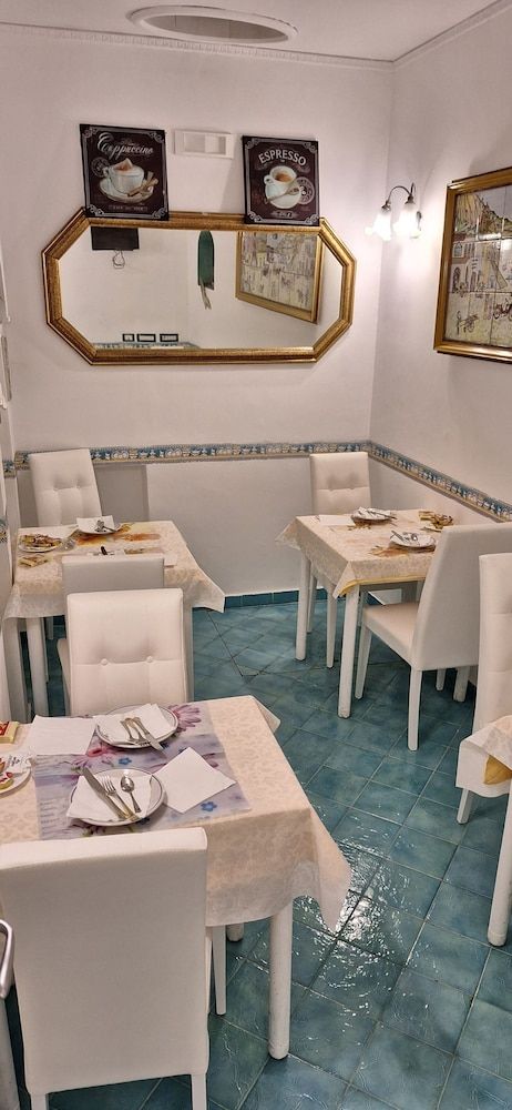 undefined Albergo Sant'Andrea 4