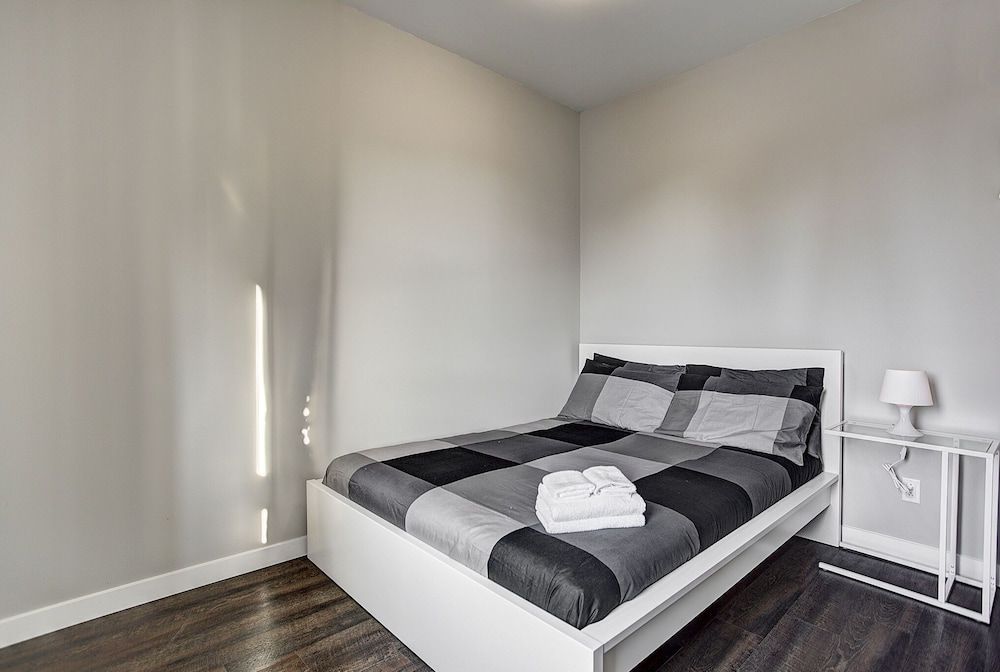 undefined DestinationStays-University of Montreal 7