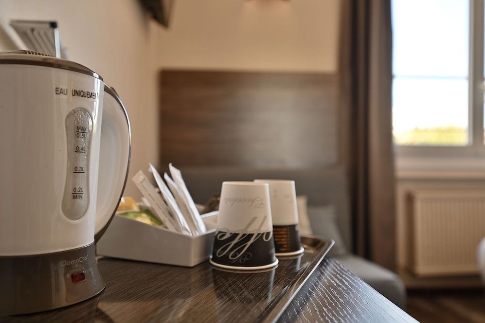 Hotel La Rotonde Comfort Triple Room 4