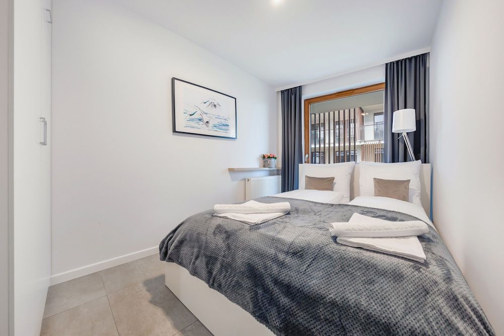 Apartment (A 8)