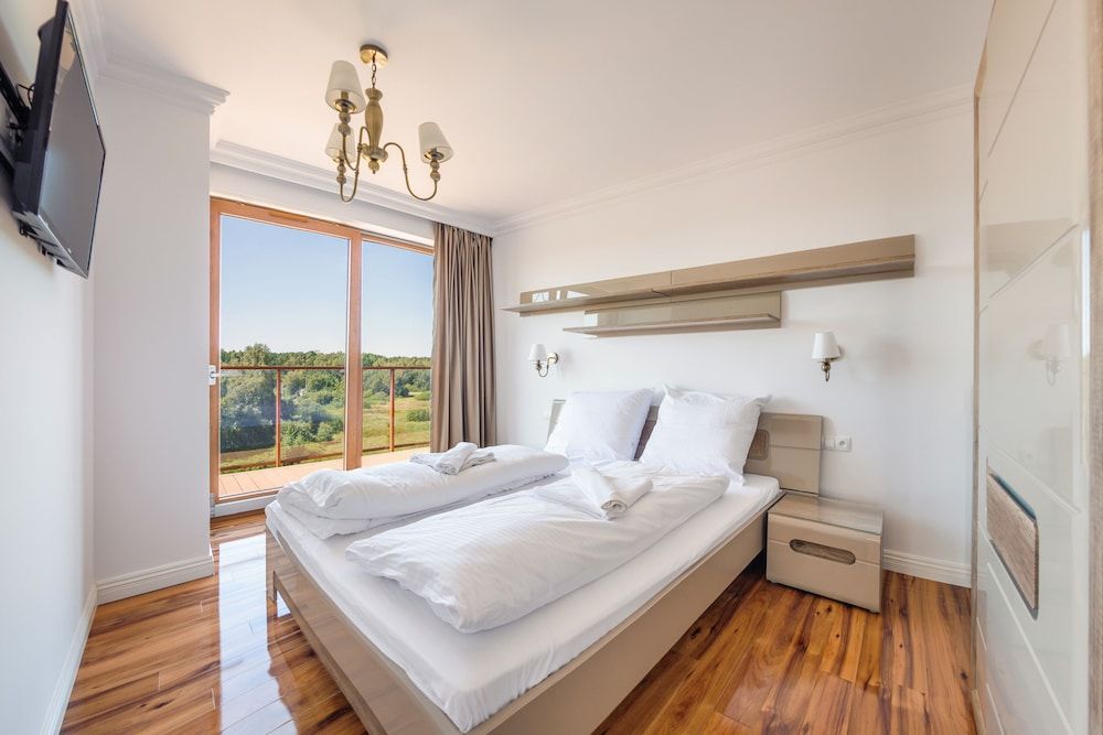 Apartment (38 A)