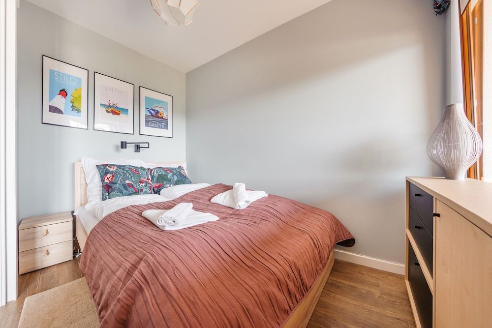 Apartment (30 B)