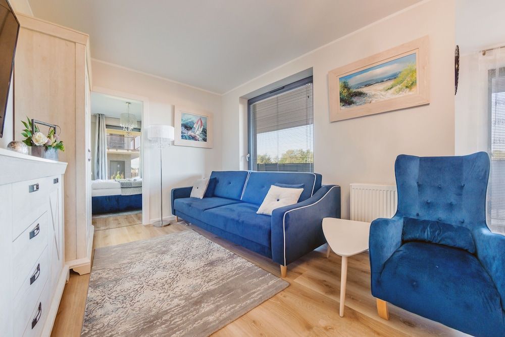 Apartment (11 B)