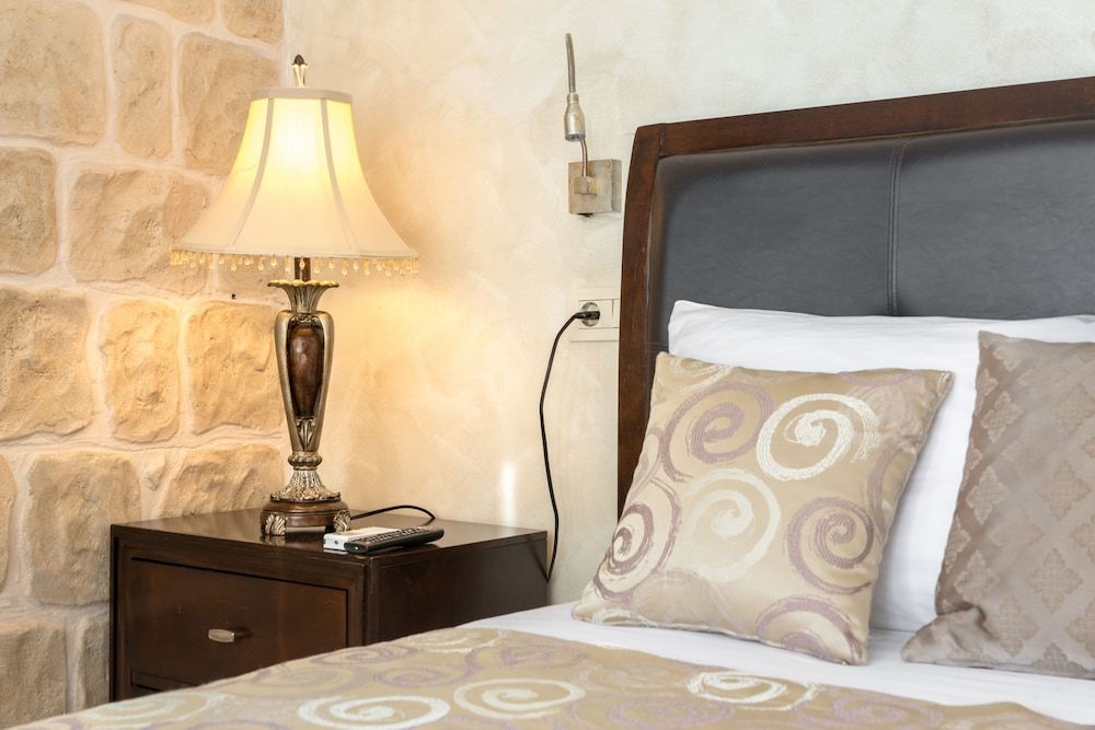 undefined Metropole Luxury Rooms 10