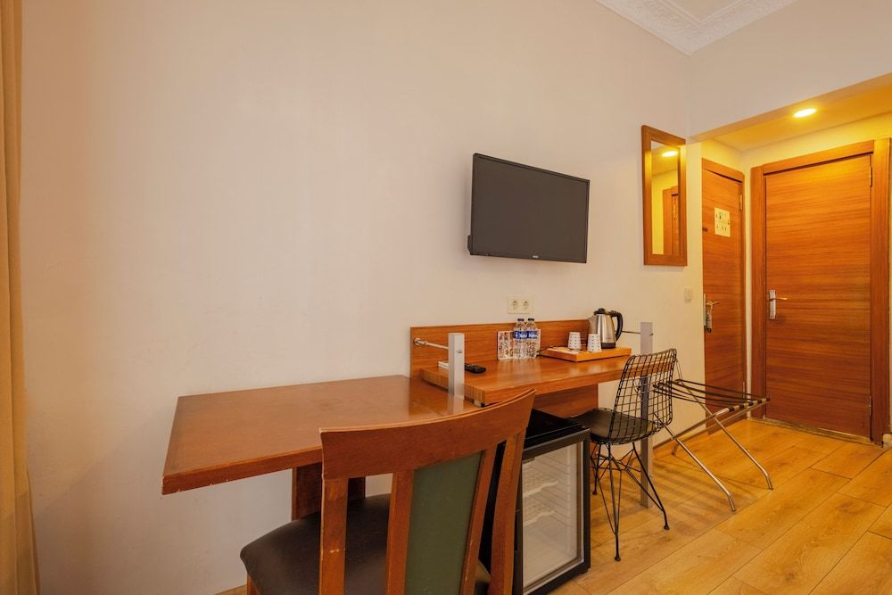 Sisli MLS Hotel Standard Double Room 9