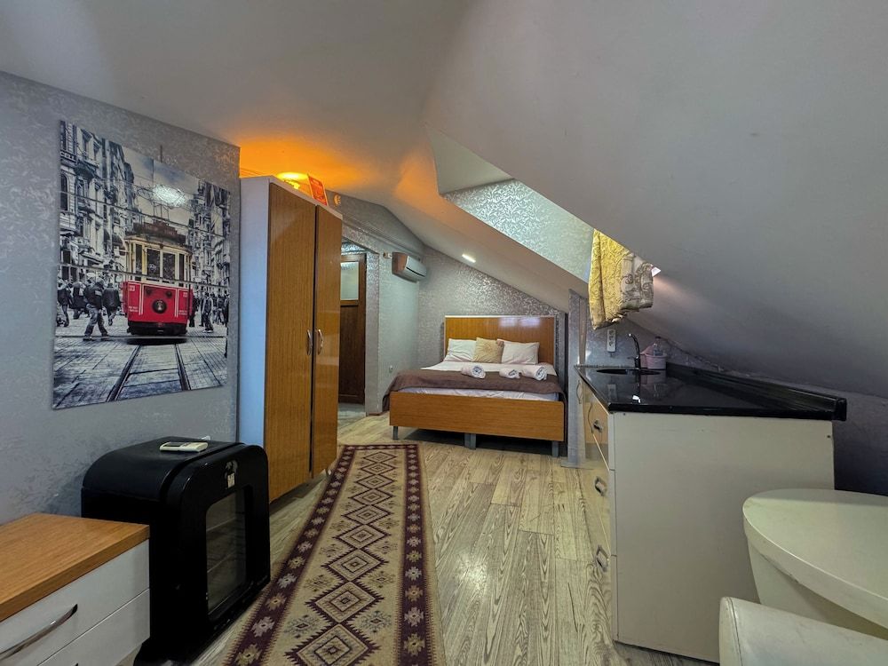 undefined The New Season Apart 6