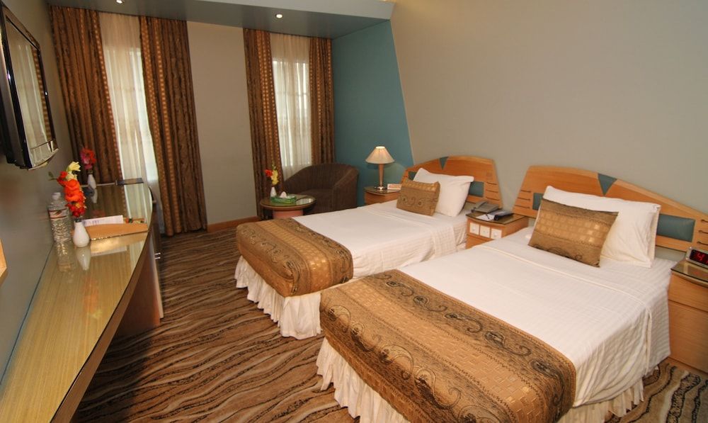 undefined Hotel La Vinci 8