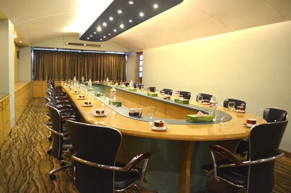 undefined Hotel La Vinci 7