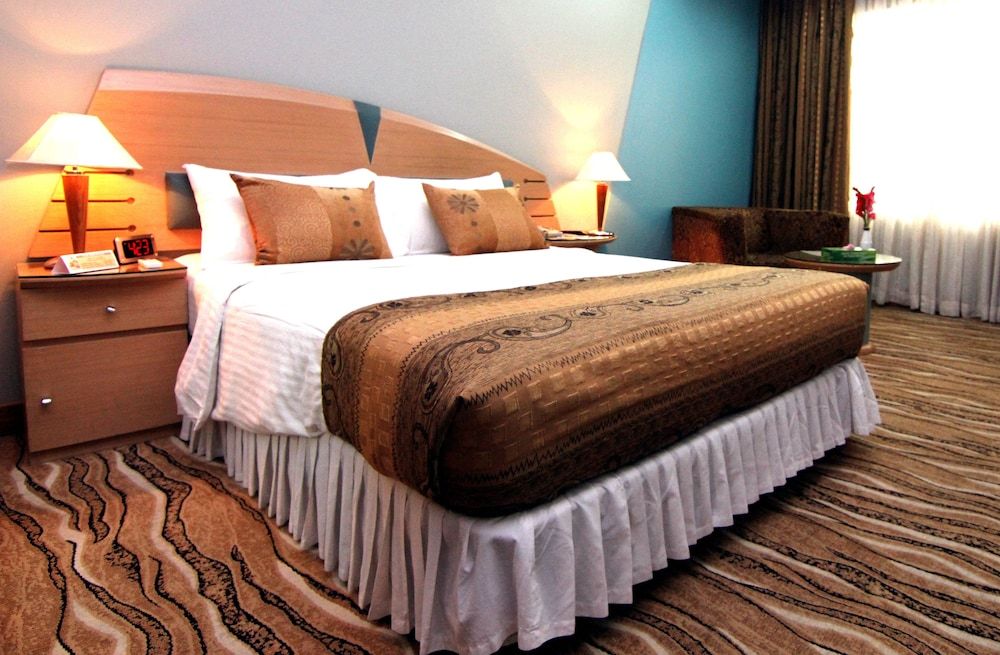 undefined Hotel La Vinci 3