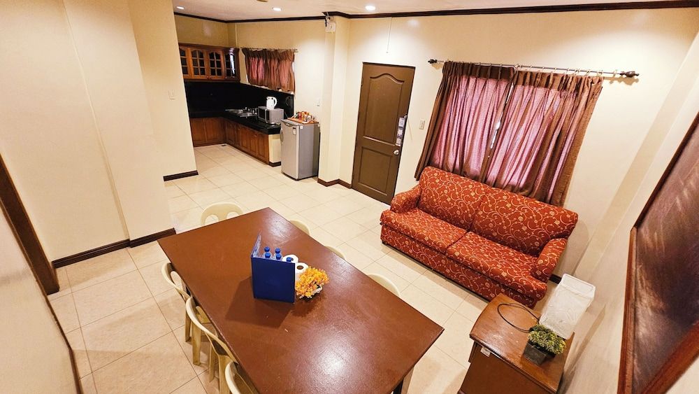 Subic Waterfront Resort And Hotel Waterfront Family Suite 10