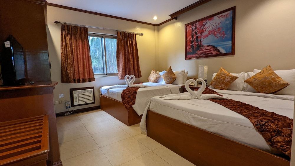 Subic Waterfront Resort And Hotel Waterfront Family Suite 4