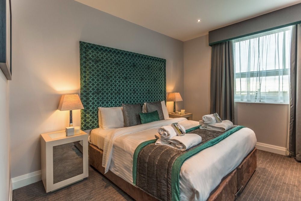 The Malvern Executive Twin Room 2