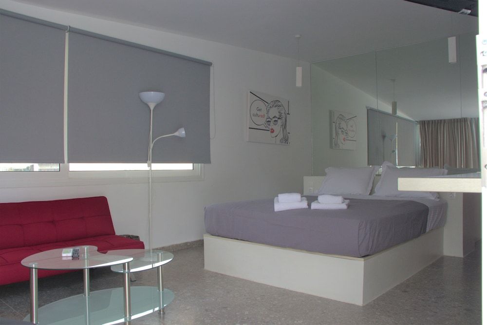 Suite, Double and Sofa Bed, City View