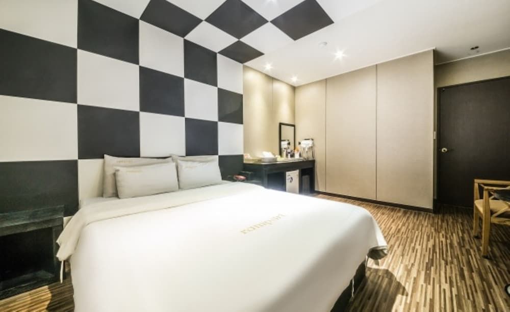 Rampart Hotel Double Room 11