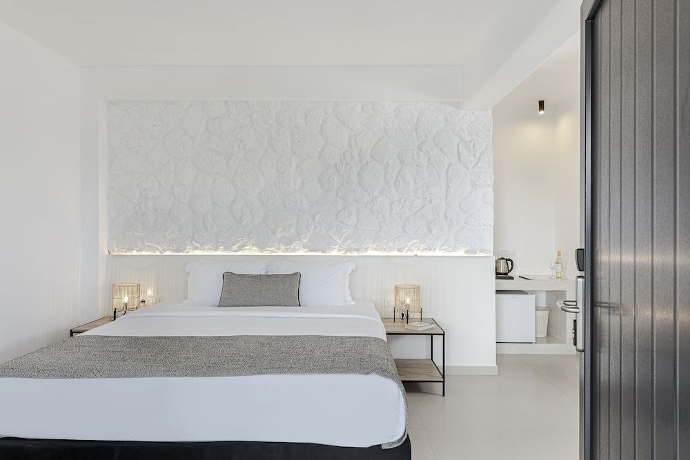 undefined Onyx Hotel & Suites 2