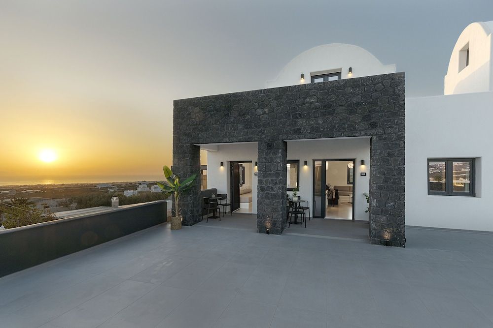 undefined Onyx Hotel & Suites 10