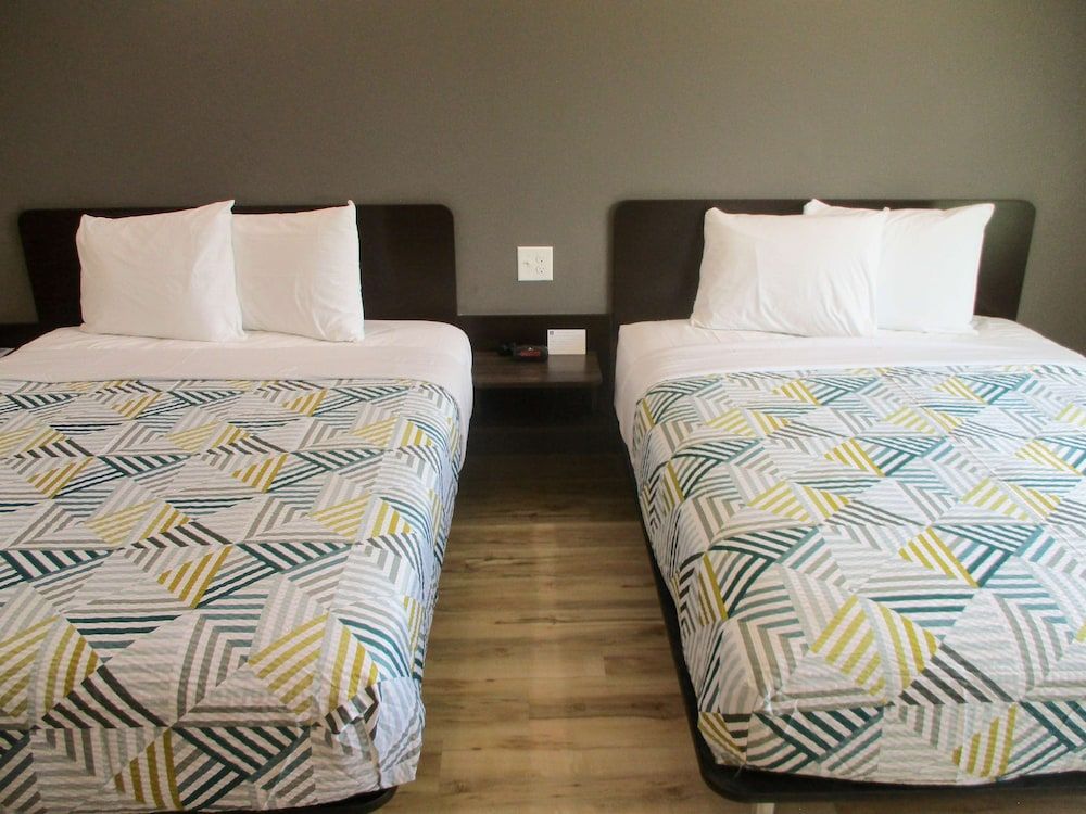 Studio 6 Port Allen, LA - Baton Rouge I-10 Standard Room, 2 Queen Beds, Accessible, Non Smoking 2