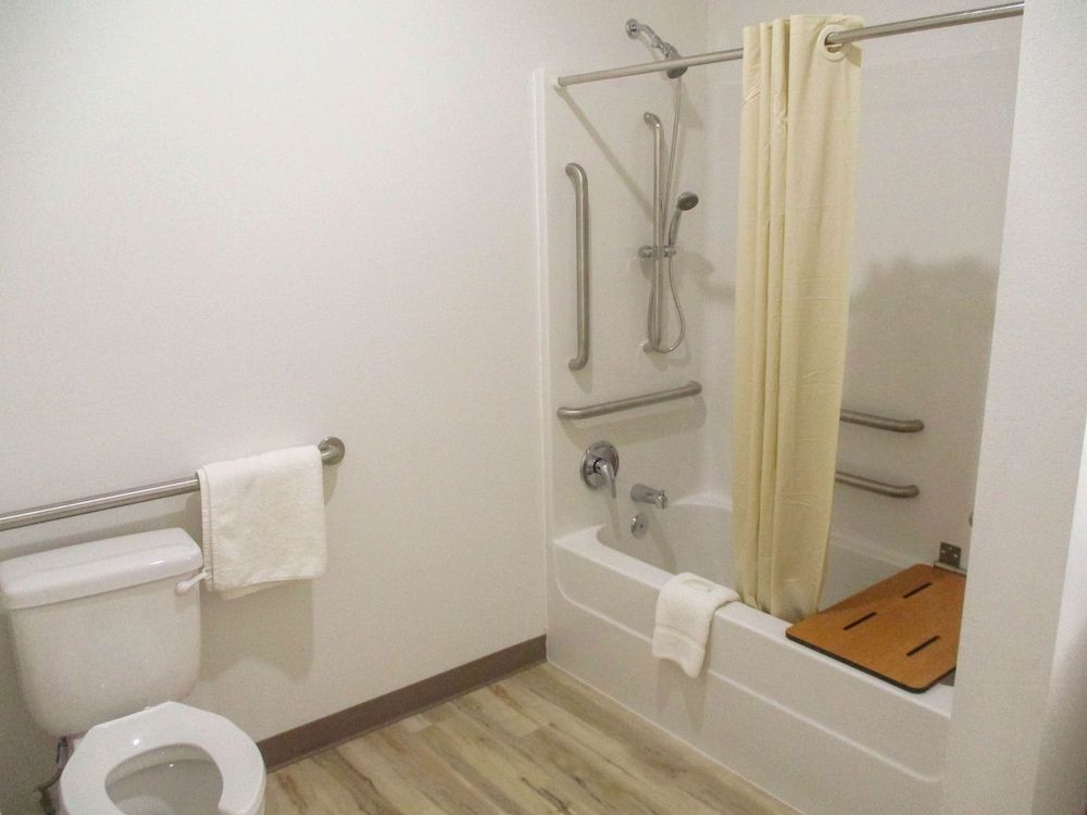 Studio 6 Port Allen, LA - Baton Rouge I-10 Standard Room, 2 Queen Beds, Accessible, Non Smoking 7