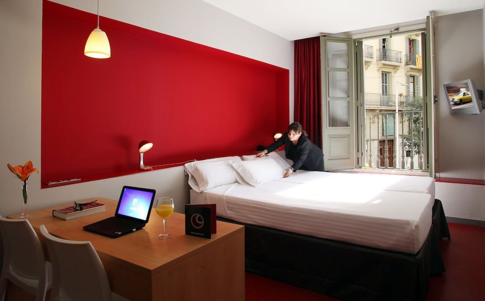 Traditional Twin Room (with extra bed)