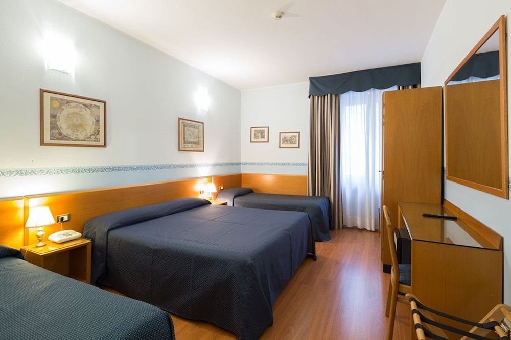 undefined Hotel Terminus & Plaza 3