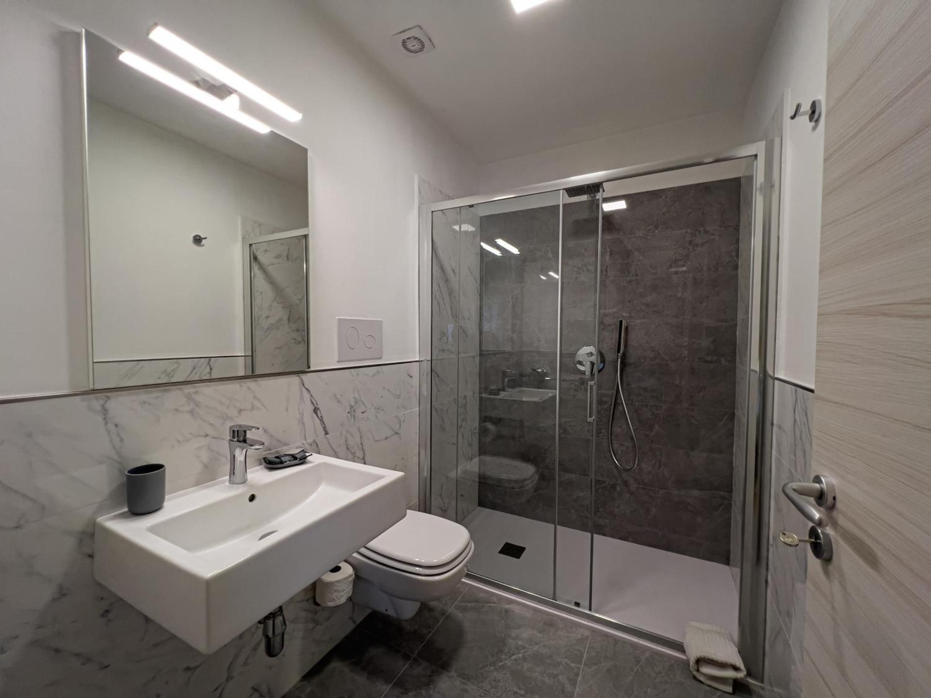 Historico Loft & Rooms Palazzo Adragna XIX Classic Triple Room 3