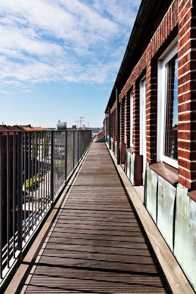 undefined Best Western Hotel Arena 7