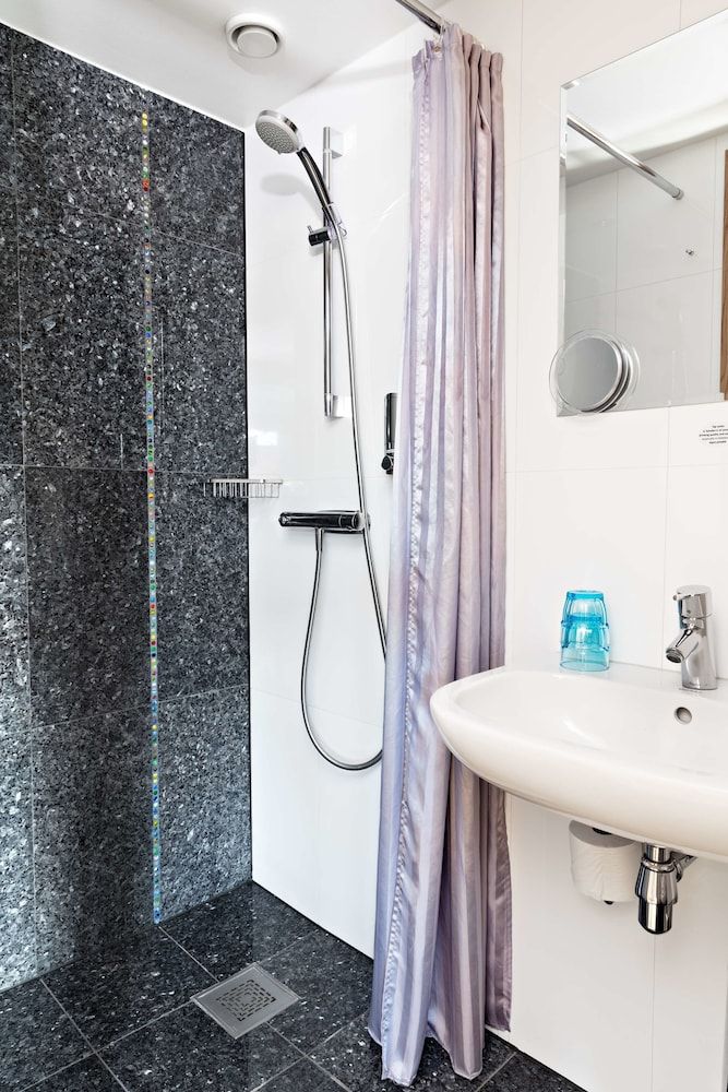 Best Western Hotel Arena Standard Room, 1 Double Bed, Non Smoking 5