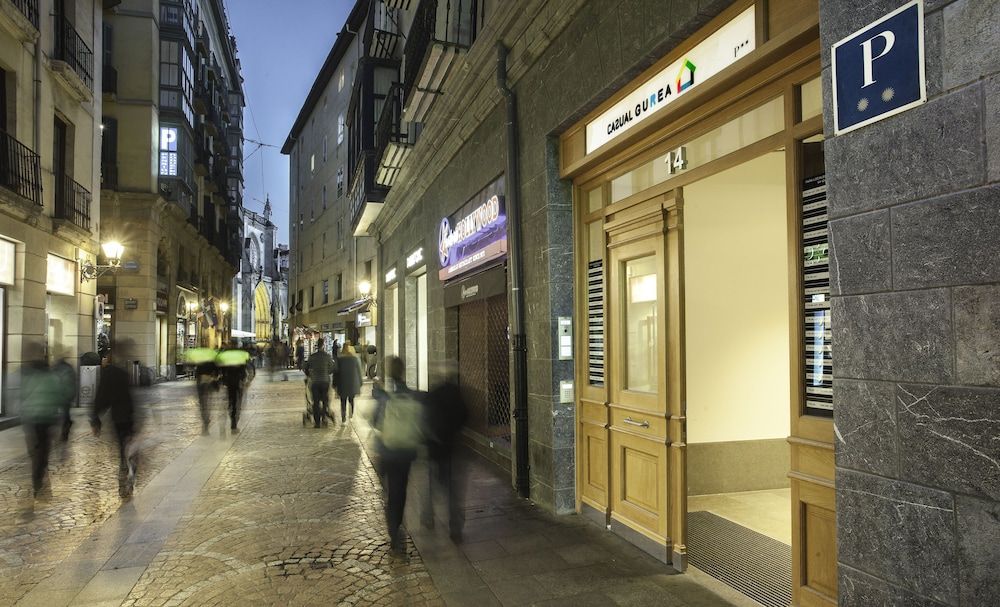 undefined Casual Bilbao Gurea 8
