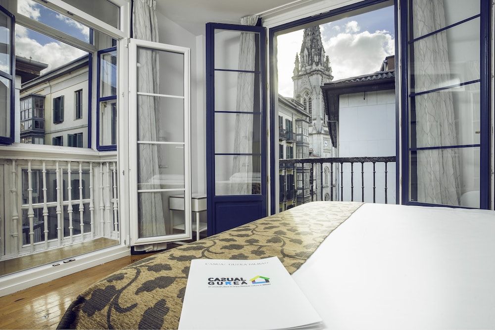 undefined Casual Bilbao Gurea 2