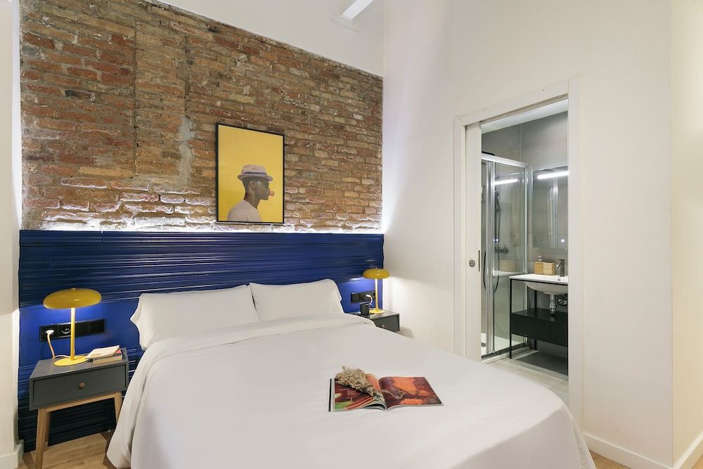 Double Room, 1 Queen Bed