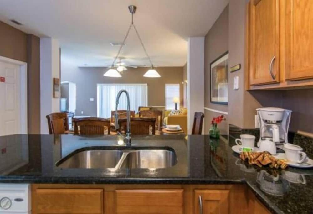 Encantada Resort Encantada Resort 3 Bedroom Vacation Townhome with Pool (2009) 9