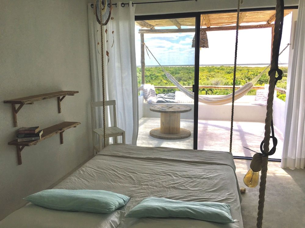 LunArena Barefoot Comfort Luna Selva amplia terraza vista selva