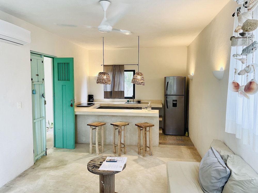 LunArena Barefoot Comfort Arena Suite with garden/pool view 6