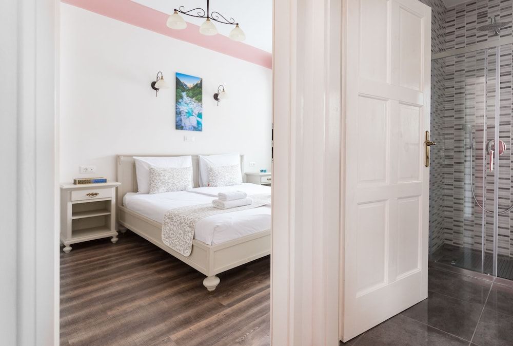 Barbo Palace Apartment, 1 Bedroom, Courtyard View