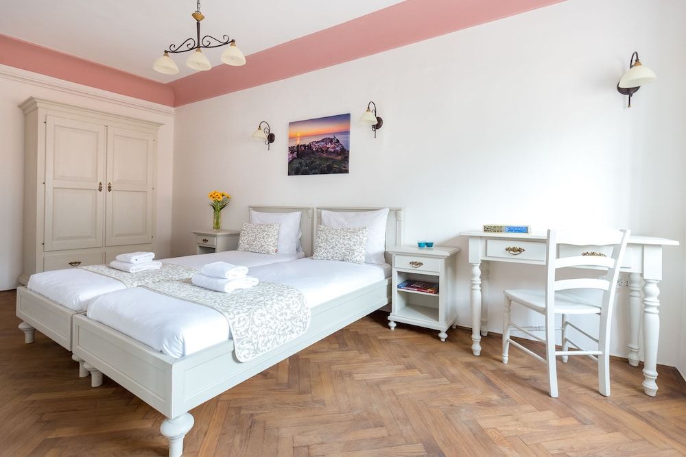 undefined Barbo Palace 10