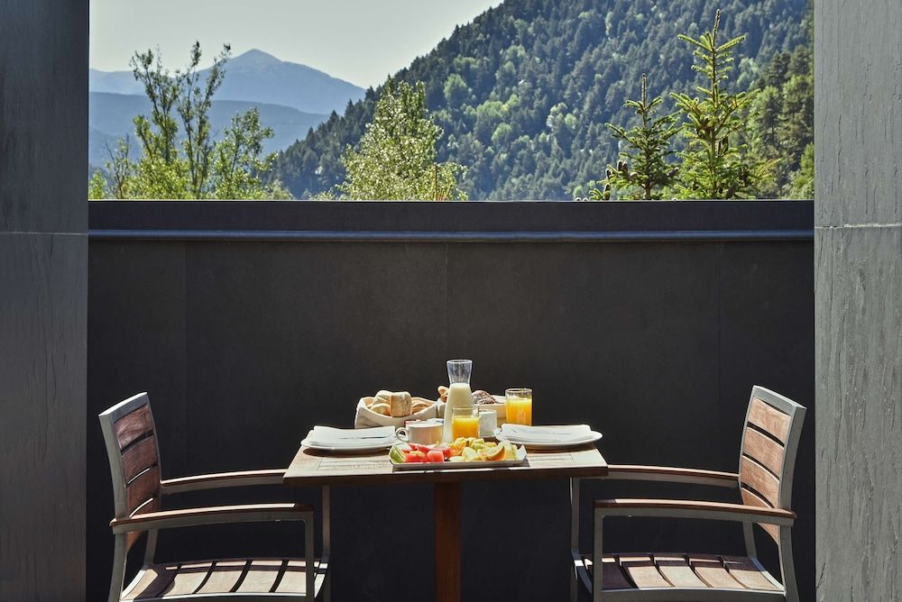 NH Collection Andorra Palome Superior Room, Terrace 4