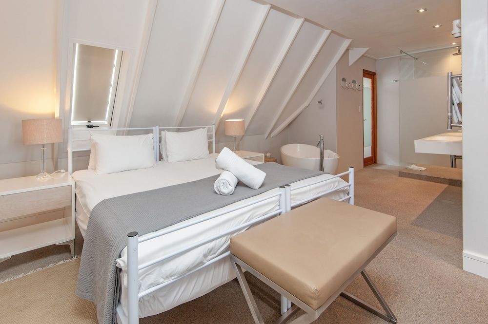 Harbour House Hotel Wood- Fired Hot Tub Romantic Room 7