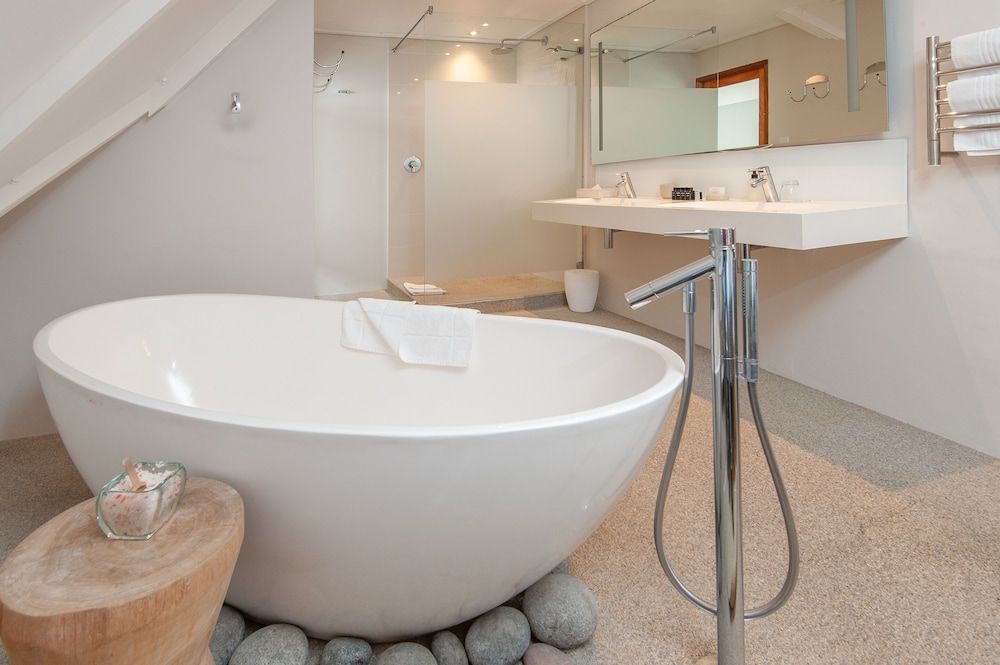Harbour House Hotel Wood- Fired Hot Tub Romantic Room 7 4
