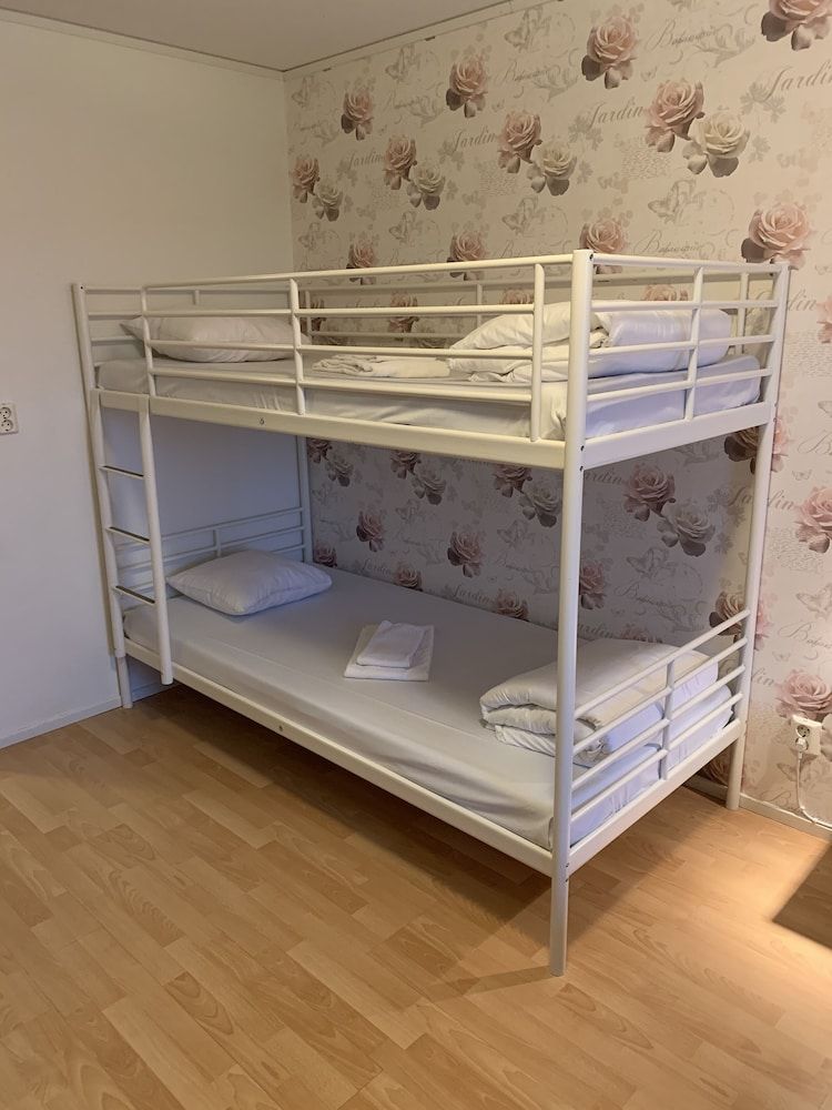 Björkbackens Karaktärshotell Premium Room With Bunk Bed